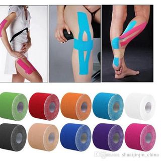 băng keo cuộn dán cơ trong thi đấu thể thao