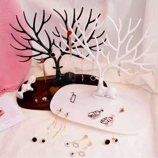 kHUNG TREO TRANG SỨC NHÁNH CÂY TIỆN ÍCH