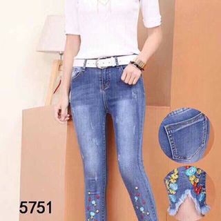 quần jane thêu hoa chất jaen cooton thun giãn nhẹ size S M L GIÁ SỈ ODER 150K GIÁ SỈ THEO RI 135K GIÁ SỈ NGUYÊN CÂY 120K