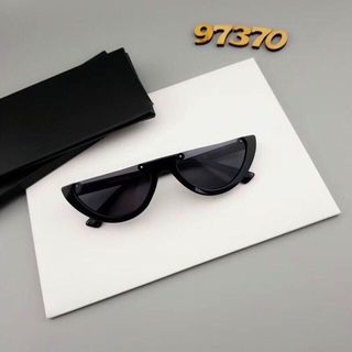 Mắt kính thời trang giá sỉ