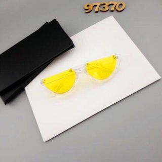 Mắt kính thời trang giá sỉ