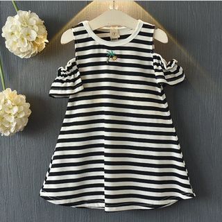 váy kẻ trễ vai