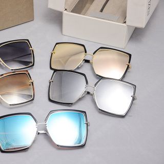 Mắt kính thời trang giá sỉ