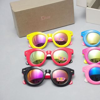 Mắt kính thời trang giá sỉ