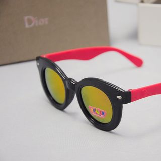 Mắt kính thời trang giá sỉ