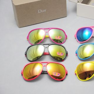 Mắt kính thời trang giá sỉ