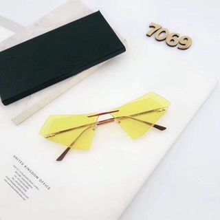 Mắt kính thời trang giá sỉ