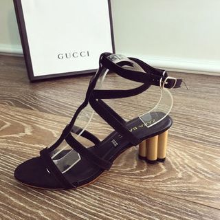 giày sandal got vuông vàng