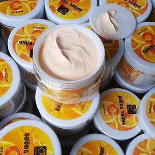 Kem body siêu trắng Vitamin C