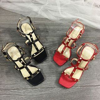 giày sandal got vuông đinh