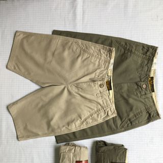 Short kaki 100cotton