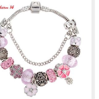 vòng charm
