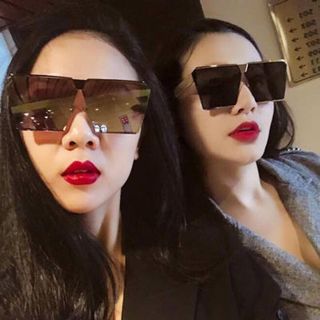 Mắt kính Vuông HNH cực hot