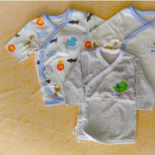 Áo cột chéo tay ngắn bé sơ sinh