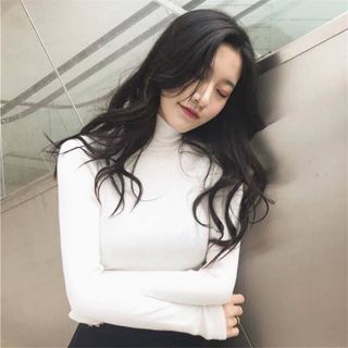 Áo thun cổ lọ