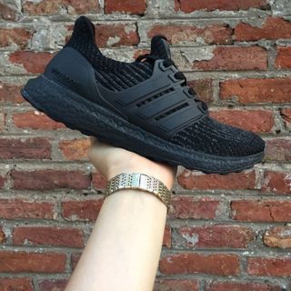 Giày Utraboost 40
