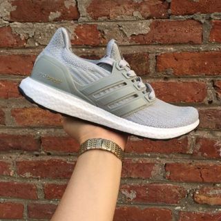 Giày utraboost sf