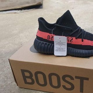 Giày yeezyv2 nam nữ giá sỉ