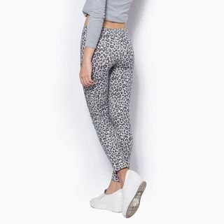 leggin nữ nhiều hoạ tiết