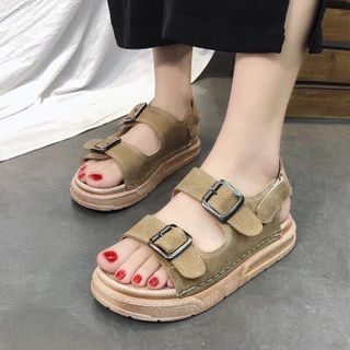 giày sandal đế lõm