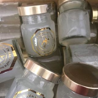 yến sào loại hũ
