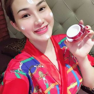 Kem dưỡng da ban đêm ROYAL BEE VENOM