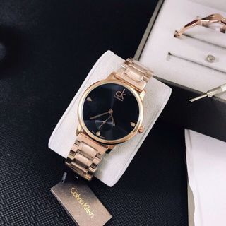 đồng hồ 
Vẩn không ngừng Hot nhé quý khách Đầy đủ phụ kiện như hìnhTất cả đều là nhé