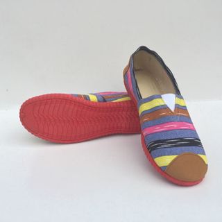 Giày búp bê đa sắc