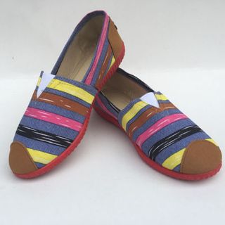 Giày búp bê đa sắc