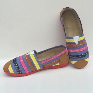 Giày búp bê đa sắc