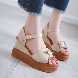 giày sandal xuồng