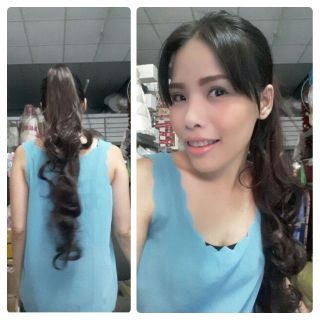 Tóc giả cột xoăn