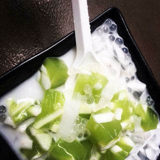 chè dừa non lá nếp