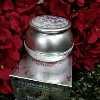 Kem dưỡng trắng da Bergamo Whitening Ex 50g