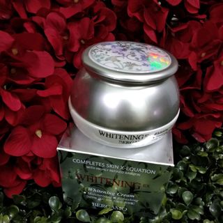 Kem dưỡng trắng da Bergamo Whitening Ex 50g