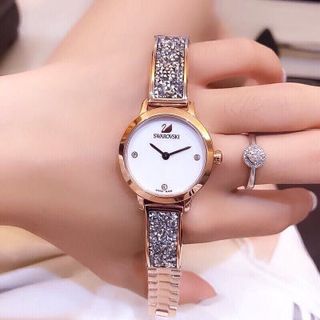 Đồng hồ swa hot trend