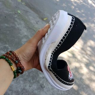 Giày bệt nữ thêu
