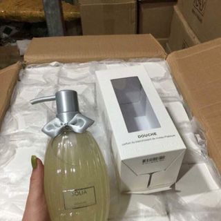sữa tắm nước hoa