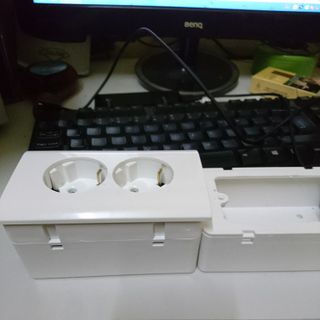 Ổ CẮM ĐIỆN HÀN QUỐC ÂM TƯỜNG 2 LỖ DOSEL DLC2218