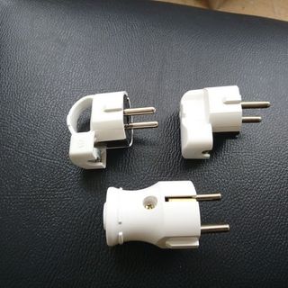 PHÍCH CẮM ĐIỆN HÀN QUỐC DP2105