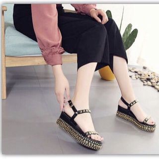 giày sandal xuồng