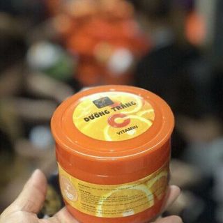 Dưỡng trắng da vitamin c