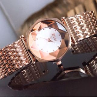 đồng hồ nữ thời trang dây nhuyễn