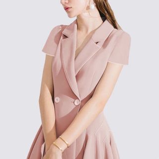 đầm cổ vest dáng xoè