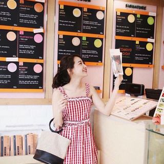 Đầm caro hai dây xếp ly
