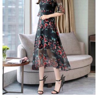 ĐẦM VOAN HOẠ TIẾT ĐỘC ĐÁO