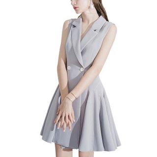 đầm cổ vest dáng xoè không tay