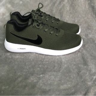 Thể thao nam có 3 màu lựa chọn