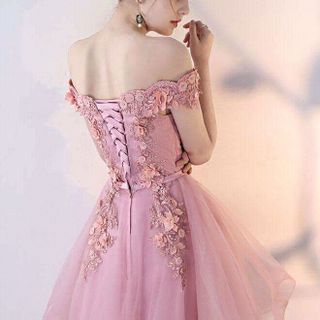 ĐẦM XÒE TRỄ VAI ĐUÔI TÔM