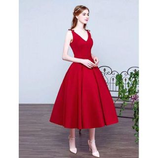 ĐẦM XÒE CỔ TIM XẾP LI NƠ TAY